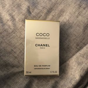 CHANEL COCO MADEMOISELLE